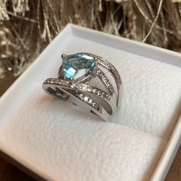 Blue Topaz & White Sapphire Ring - 7 - Picture 1 of 5